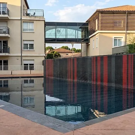 Evasion - Terrace & Video Projector